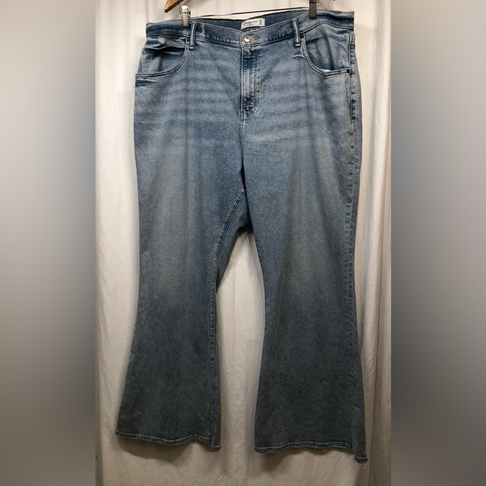 Abercrombie & Fitch Light Wash Flare Jeans